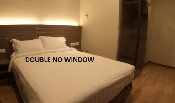 ยู ดีไซน์ โฮเต็ล กัวลาลิปิส Hotel ภายนอก รูปภาพ